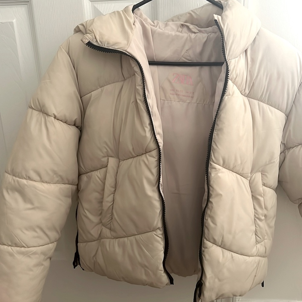 Zara cream puffer jacket for girls